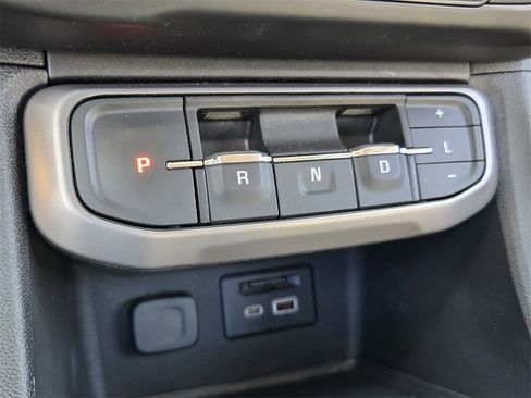 Used 2023 GMC Acadia AT4 w/ Technology Package image 22