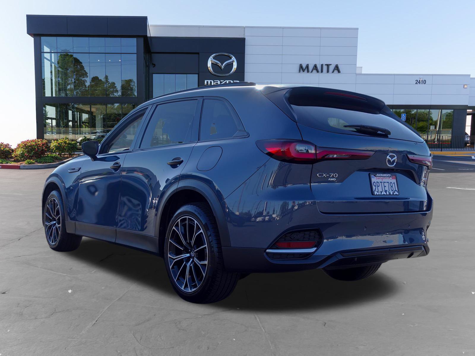 Certified 2025 MAZDA CX-70 Plug-In Hybrid w/ Premium Pkg AWD/4WD image 6
