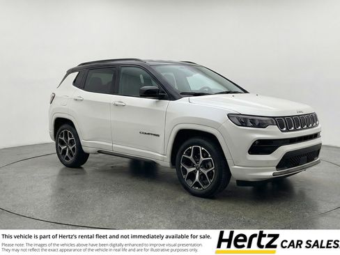 Used 2025 Jeep Compass Limited image 1