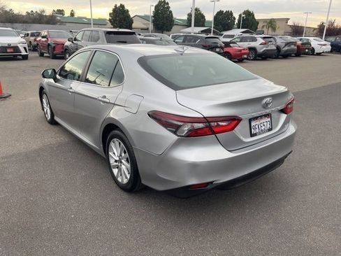 Used 2023 Toyota Camry LE image 7