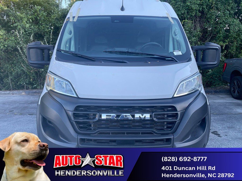 Used 2023 RAM ProMaster 2500 FWD image 3