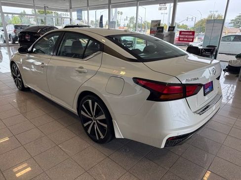 Used 2022 Nissan Altima 2.0 SR FWD image 5