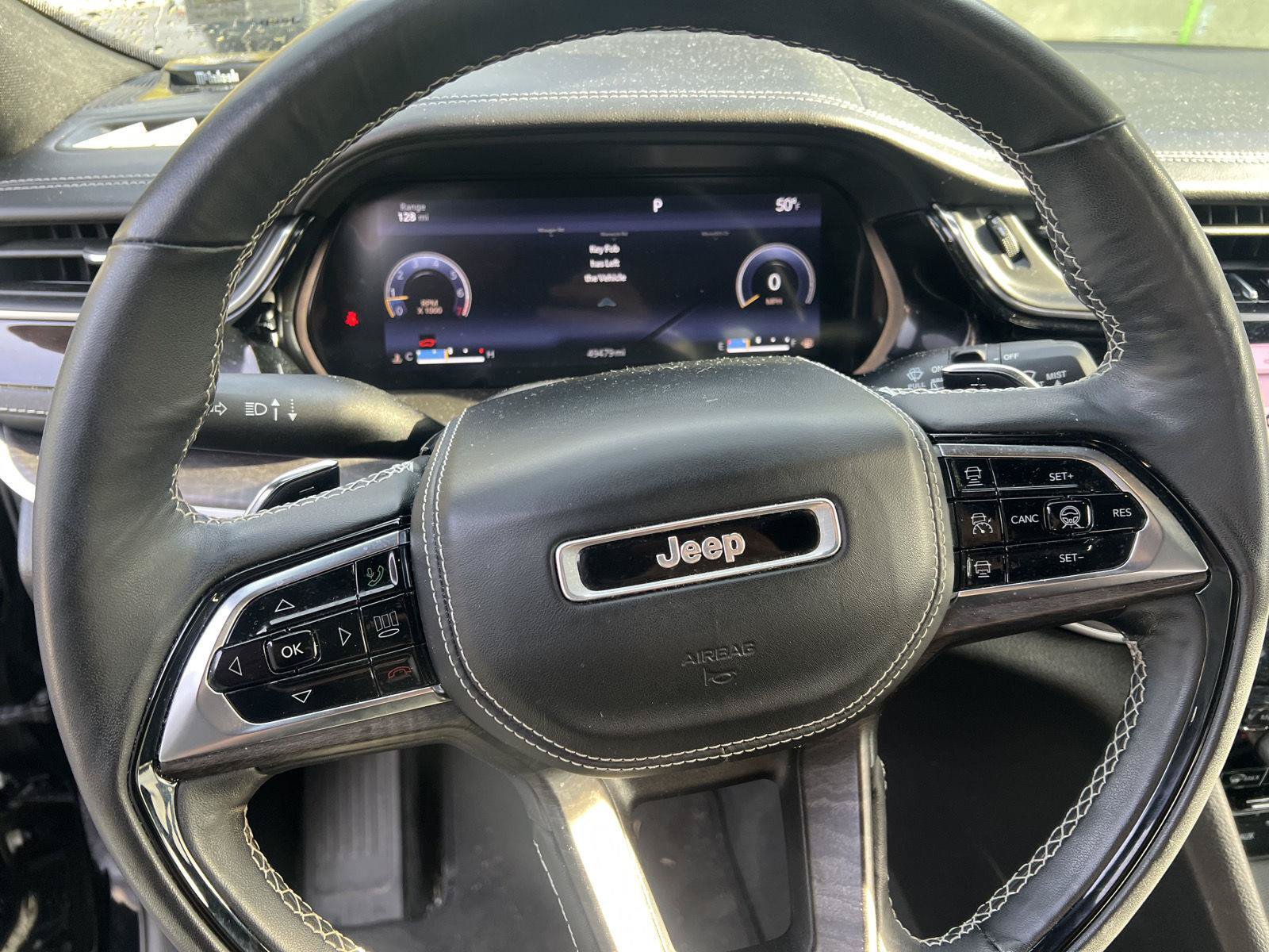 Used 2022 Jeep Grand Cherokee Overland w/ Adv Protech Group III AWD/4WD image 11