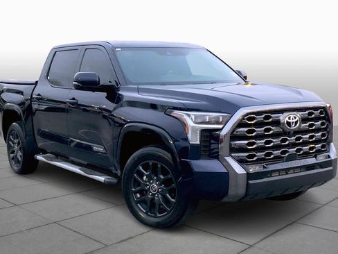 Used 2023 Toyota Tundra Platinum image 3