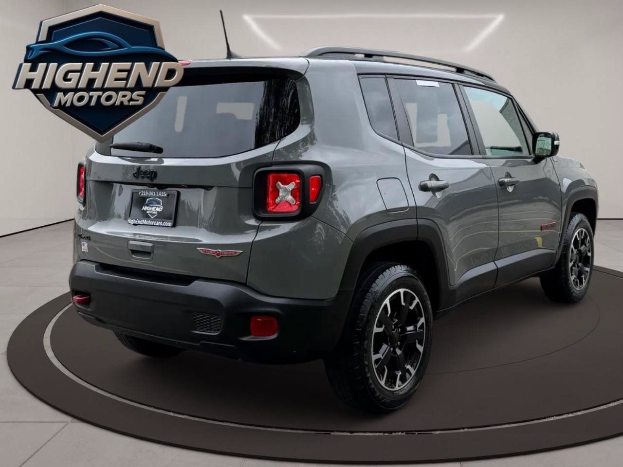 Used 2023 Jeep Renegade Trailhawk AWD/4WD image 6