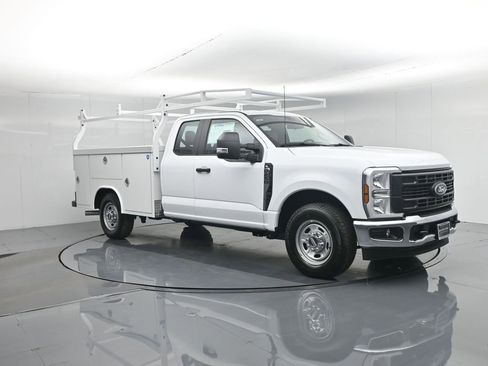 New 2026 Ford F250 XL RWD image 37