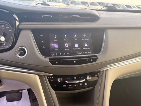 Used 2020 Cadillac XT5 Premium Luxury image 14