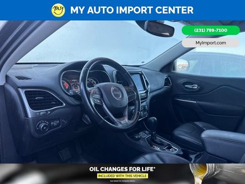 Used 2019 Jeep Cherokee Limited AWD/4WD image 8