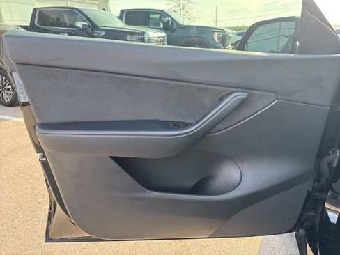Used 2022 Tesla Model Y Performance AWD/4WD image 10