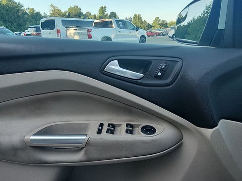 Used 2013 Ford Escape SE FWD image 15