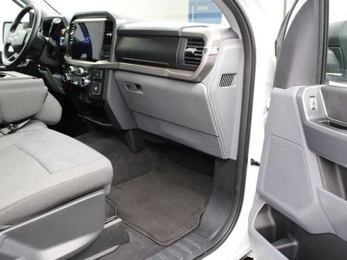 Used 2025 Ford F150 XLT w/ Equipment Group 301A Standard AWD/4WD image 33