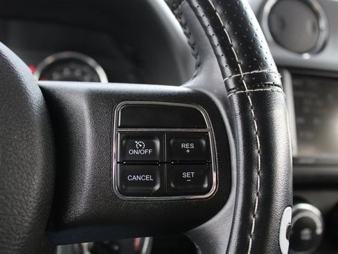 Used 2014 Jeep Compass Latitude image 14