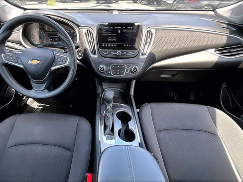 Used 2024 Chevrolet Malibu LT FWD image 9