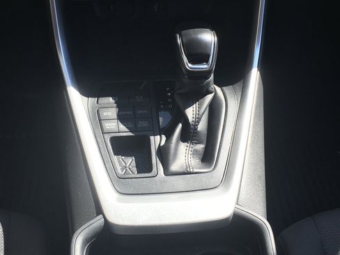 Used 2020 Toyota RAV4 XLE image 12