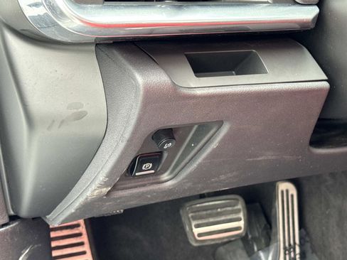 Certified 2023 Chevrolet Corvette Stingray Coupe w/ Z51 Performance Package image 14