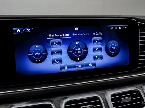 Used 2024 Mercedes-Benz Maybach GLS 600 4MATIC image 82