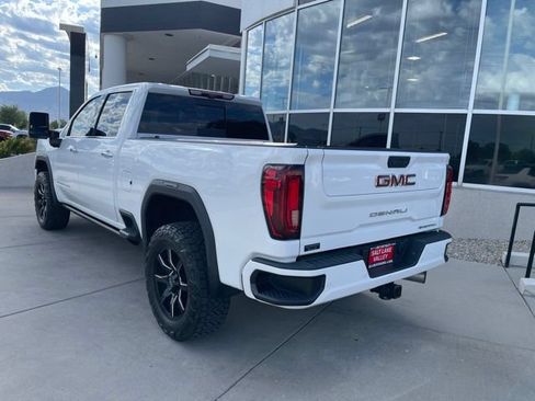 Used 2023 GMC Sierra 3500 Denali w/ Denali Ultimate Package AWD/4WD image 4
