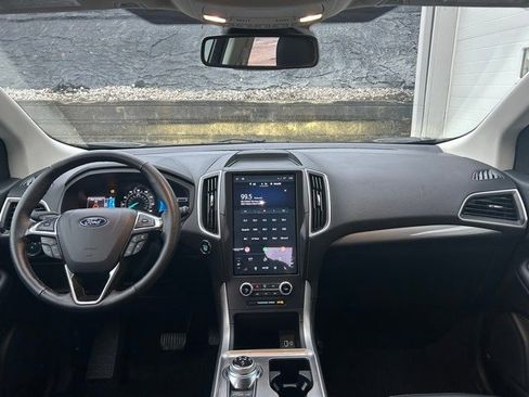 Certified 2024 Ford Edge SEL image 10