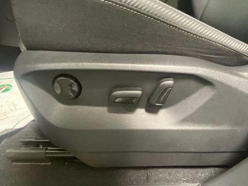 Used 2021 Volkswagen Atlas Cross Sport SE w/ Panoramic Sunroof Package AWD/4WD image 11