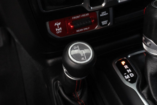 Used 2021 Jeep Gladiator Rubicon AWD/4WD image 26