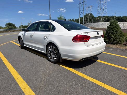 Used 2015 Volkswagen Passat 1.8T Sport FWD image 4