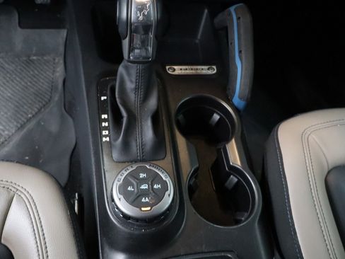 Certified 2023 Ford Bronco Wildtrak image 20