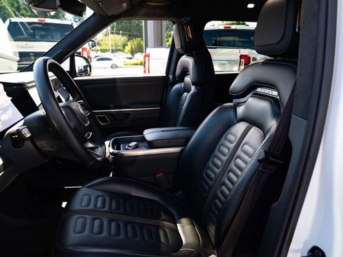 Used 2024 Rivian R1S Adventure AWD/4WD image 18