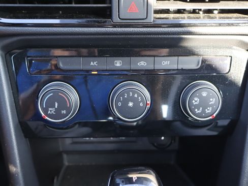 Used 2025 Volkswagen Taos S FWD image 26