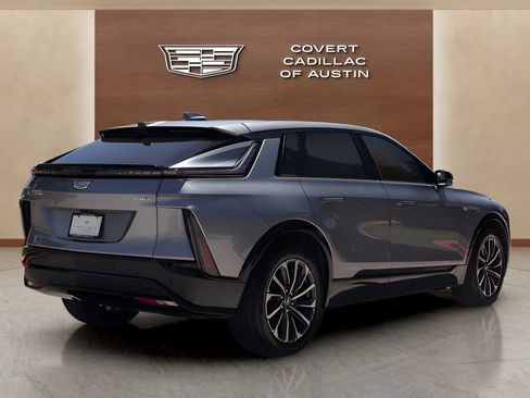 Used 2024 Cadillac Lyriq Sport RWD image 4
