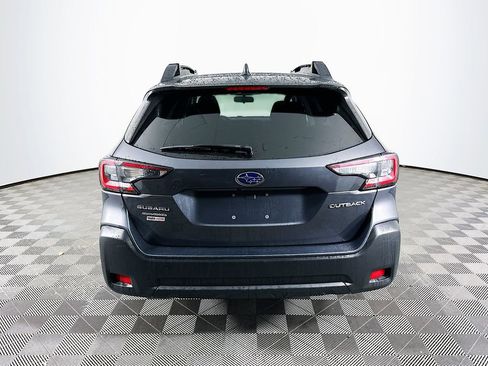 Used 2024 Subaru Outback Premium image 9