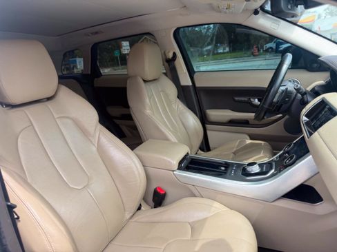 Used 2015 Land Rover Range Rover Evoque Pure Premium AWD/4WD image 9