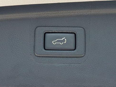 Used 2019 Subaru Outback 2.5i Limited w/ Popular Package #2 AWD/4WD image 16