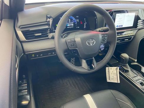 Used 2026 Toyota Camry SE image 13