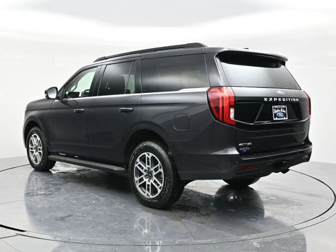 New 2025 Ford Expedition Active image 7
