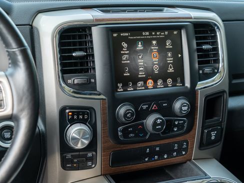 Used 2016 RAM 1500 Laramie w/ Convenience Group AWD/4WD image 21