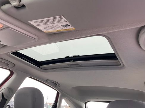 Used 2005 Ford Focus ZX5 Hatchback image 13