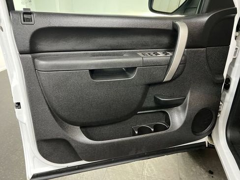 Used 2011 GMC Sierra 1500 SLE w/ Power Tech Package image 19