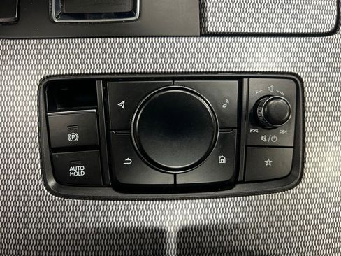 Used 2025 MAZDA CX-70 3.3 Turbo w/ Preferred Package image 13