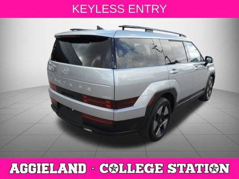Used 2024 Hyundai Santa Fe SEL image 4