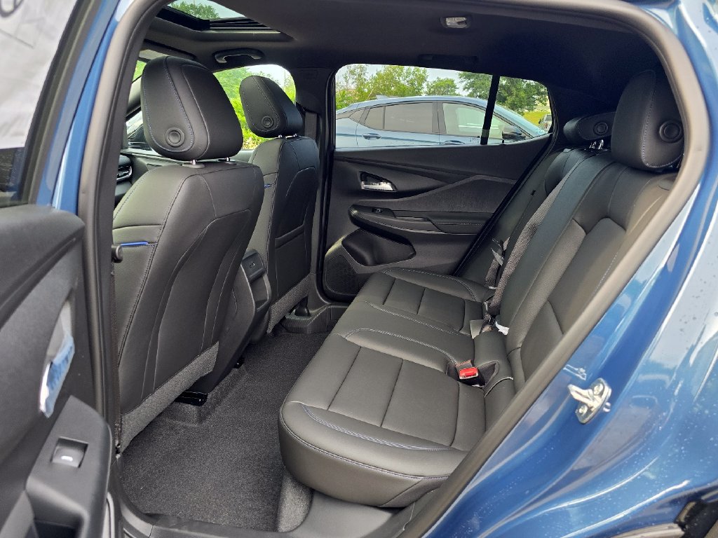 New 2026 Buick Envista Sport Touring w/ Convenience I Package FWD image 25