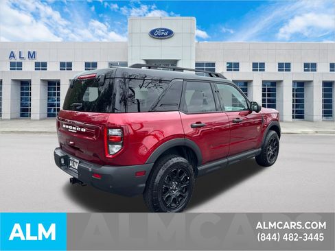 Used 2025 Ford Bronco Sport Badlands image 6