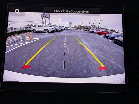 Used 2023 Jeep Grand Cherokee Altitude image 23