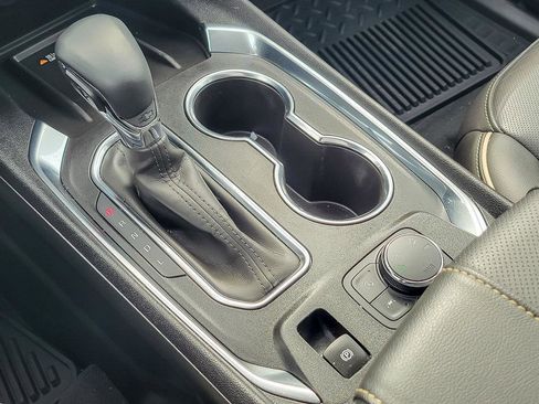 Certified 2023 Chevrolet Traverse Premier image 17