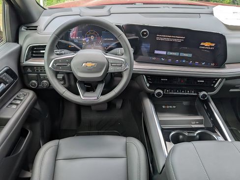 New 2026 Chevrolet Suburban LT w/ Comfort Package RWD image 4
