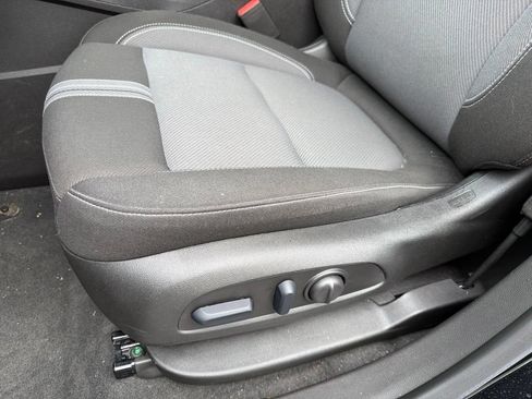 Used 2024 Chevrolet Blazer LT w/ Convenience Package FWD image 19