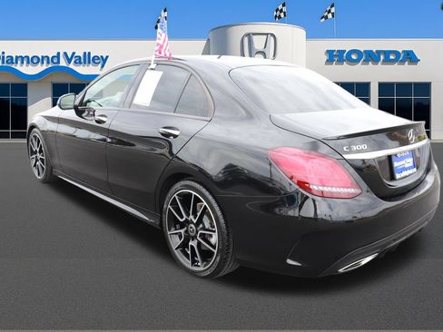 Used 2021 Mercedes-Benz C 300 Sedan image 4