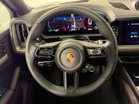 Certified 2026 Porsche Cayenne Coupe AWD/4WD image 21