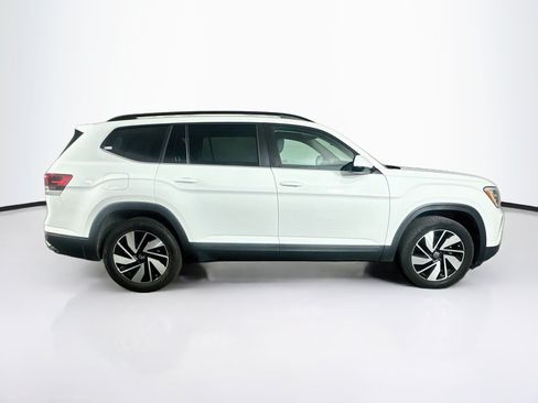 Used 2025 Volkswagen Atlas SE FWD image 10