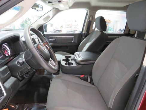 Used 2021 RAM 1500 Classic SLT RWD image 13