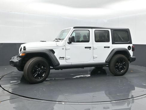 Certified 2019 Jeep Wrangler Unlimited Sport image 4